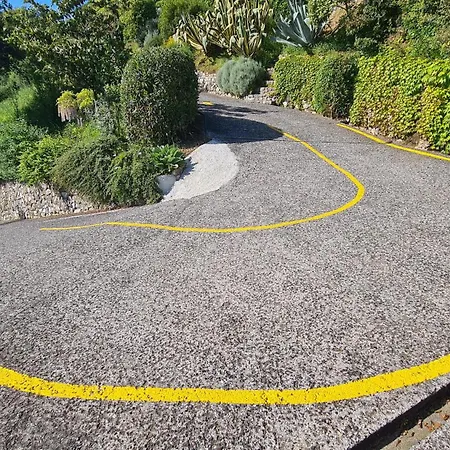 בית נופש Pini House, Inside A Private Park, Pool, Tennis, Ac, Parking Next And Parking In Lerici!