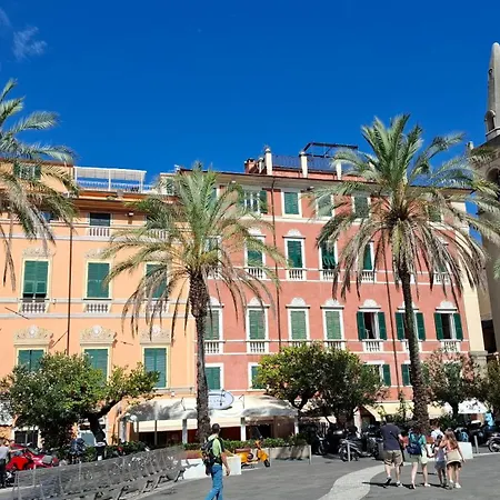 Pini House, Inside A Private Park, Pool, Tennis, Ac, Parking Next And Parking In Lerici! Lerici