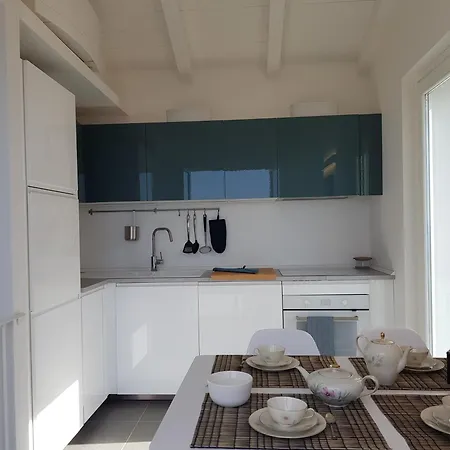 בית נופש Pini House, Inside A Private Park, Pool, Tennis, Ac, Parking Next And Parking In Lerici! לריצ'י