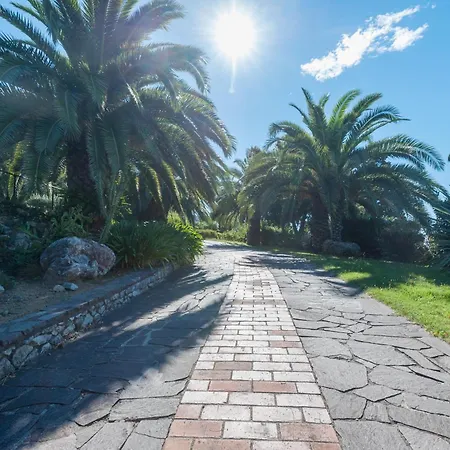 Pini House, Inside A Private Park, Pool, Tennis, Ac, Parking Next And Parking In Lerici! בית נופש