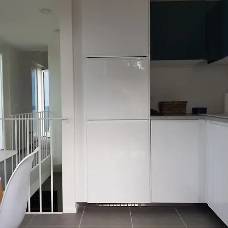 Pini House, Inside A Private Park, Pool, Tennis, Ac, Parking Next And Parking In Lerici! *