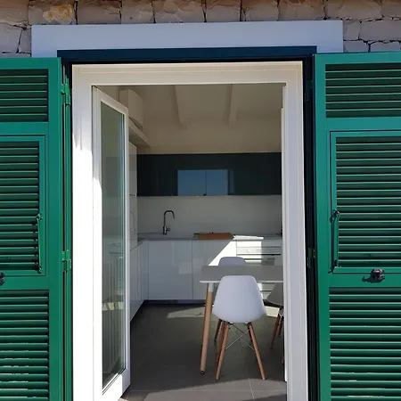 Сasa de vacaciones Pini House, Inside A Private Park, Pool, Tennis, Ac, Parking Next And Parking In Lerici!