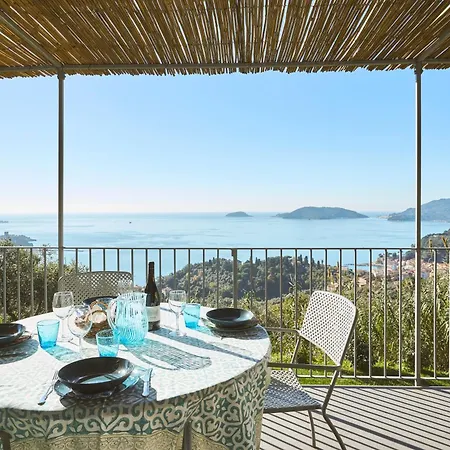 Pini House, Inside A Private Park, Pool, Tennis, Ac, Parking Next And Parking In Lerici!
